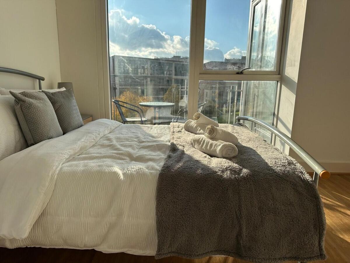 Luxury 1 Bedroom Apartment - City Centre - Balcony - Near O2 Academy برمنغهام المظهر الخارجي الصورة